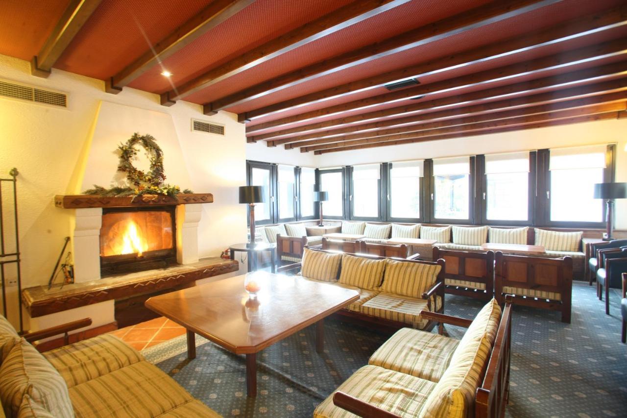Hotel Spa Montana Karpenísion Esterno foto