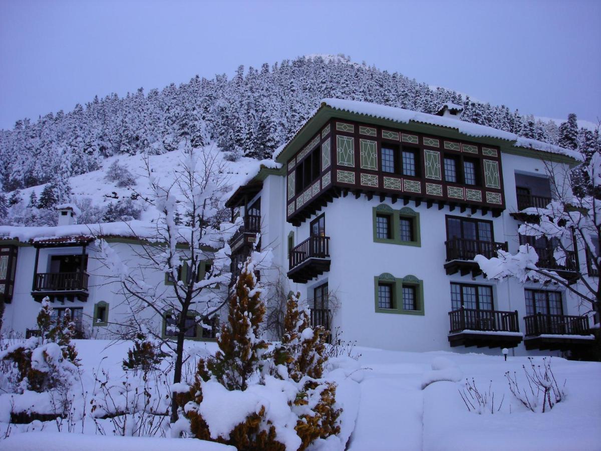 Hotel Spa Montana Karpenísion Esterno foto