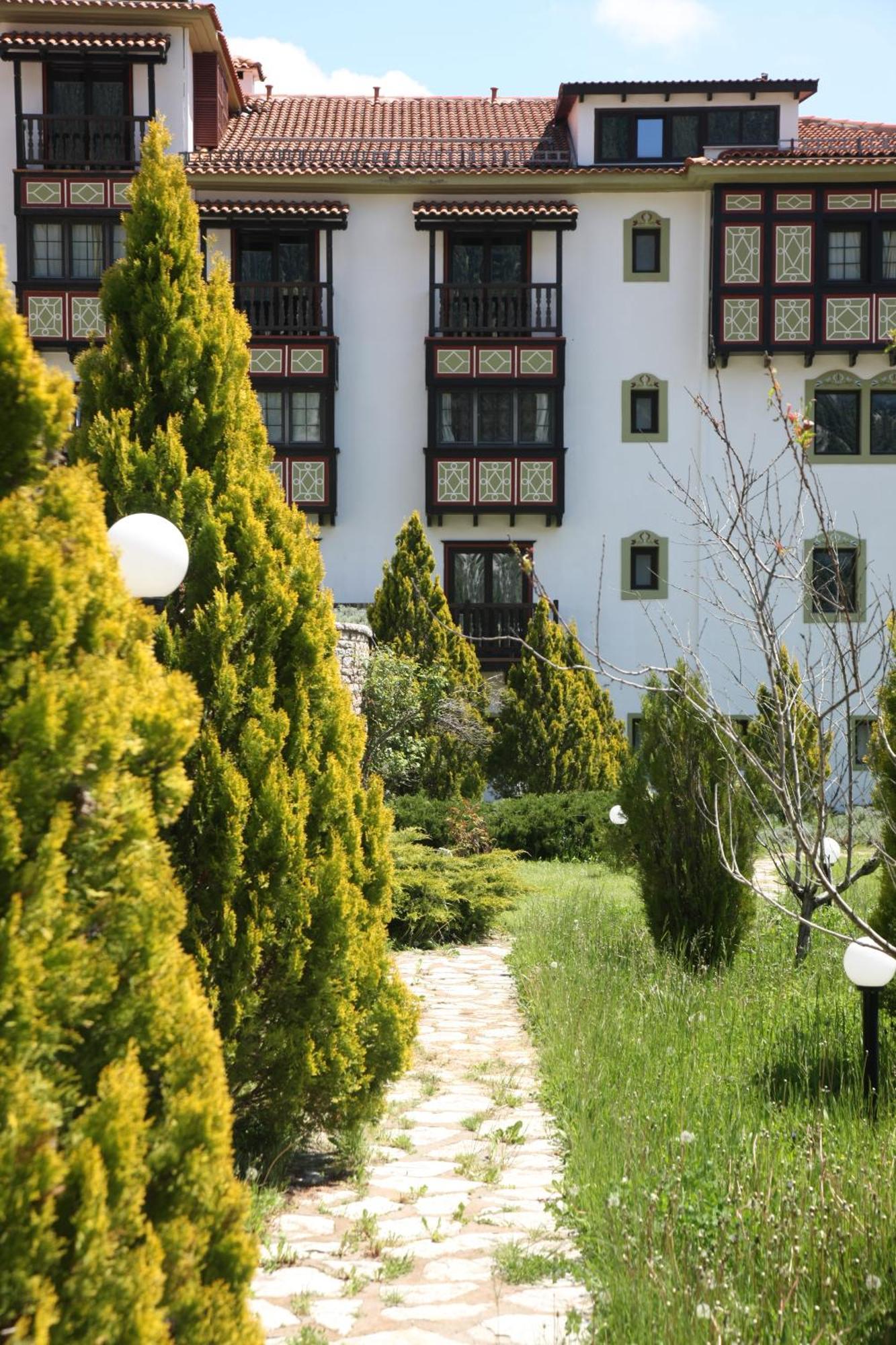 Hotel Spa Montana Karpenísion Esterno foto